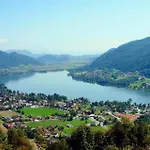 Apartmán Sandra Haus Kmb Seeappartement Am Ossiacher Mit Direktem Seezugang Und Hallenbad *
