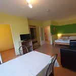 Apartmán Sandra Haus Kmb Seeappartement Am Ossiacher Mit Direktem Seezugang Und Hallenbad Tschoran
