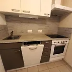 Sandra Haus Kmb Seeappartement Am Ossiacher Mit Direktem Seezugang Und Hallenbad Tschoran