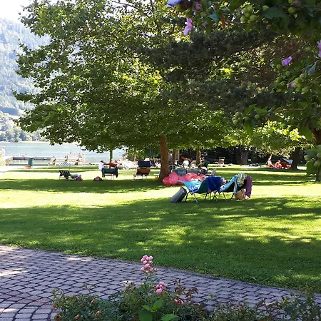 Sandra Haus Kmb Seeappartement Am Ossiacher Mit Direktem Seezugang Und Hallenbad Tschoran