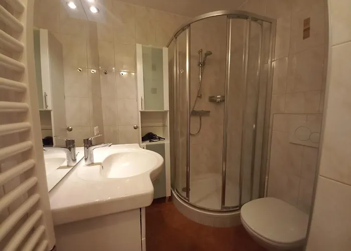 Apartamento Sandra Haus Kmb Seeappartement Am Ossiacher Mit Direktem Seezugang Und Hallenbad